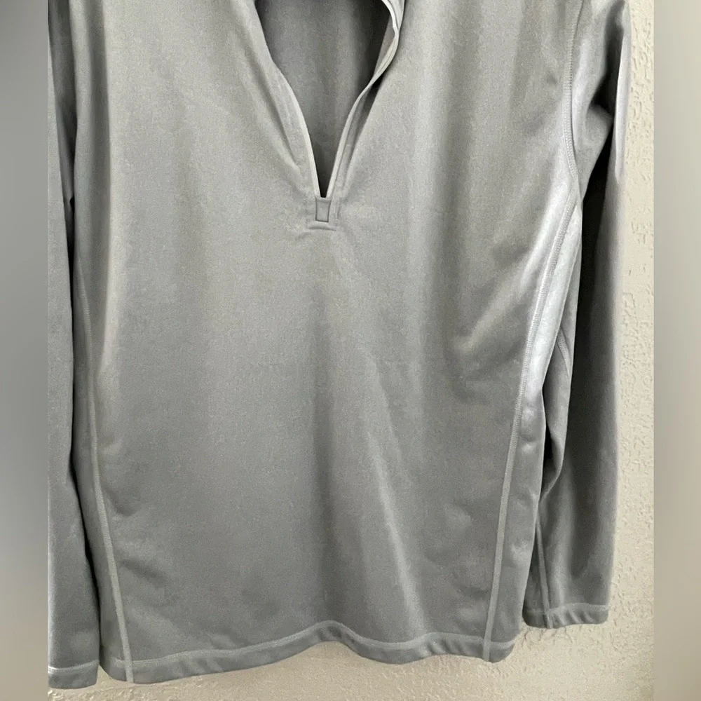 The North‎ Face Men’s Light Gray Quarter-Zip Pullover Size Large